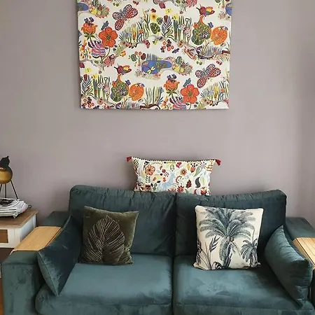 Charming In Center Lägenhet